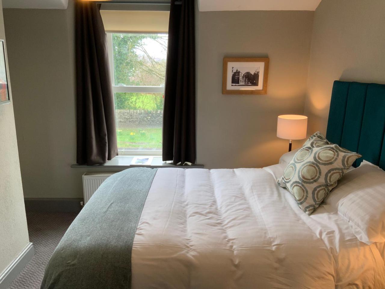The Sun Inn Troutbeck Bridge エクステリア 写真